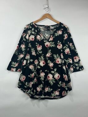 Kristin Nicole Floral Criss Cross V Neck Tunic Top 2X